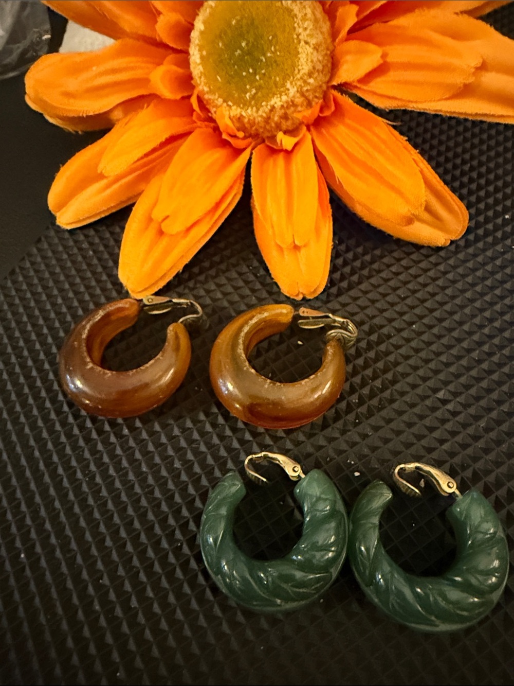 Classic Brown and Green Hoop Earrings — Duo Set